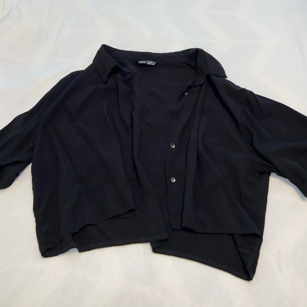 Short sleeve button down